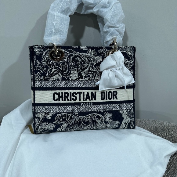 DIOR MEDIUM LADY D-LITE BAG Blue Toile de Jouy Reverse Embroid - Picture 1 of 5